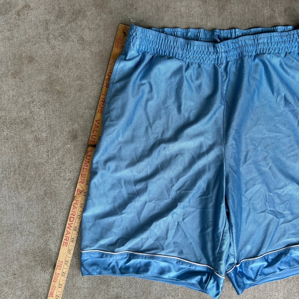 Nike Basketball Shorts XL Blue Vintage 90s Silky Baggy Streetwear Embroidered - Picture 2 of 4